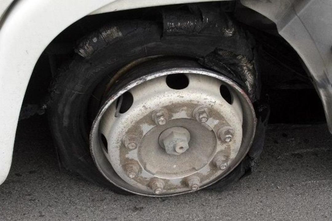 Otomobil Yakıt Dolu Tankere Arkadan &Ccedil;arptı: 2 Yaralı