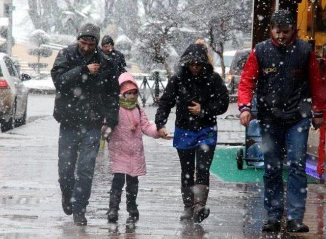Zonguldak'ta Kar