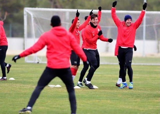 Antalyaspor Taktik Çalıştı