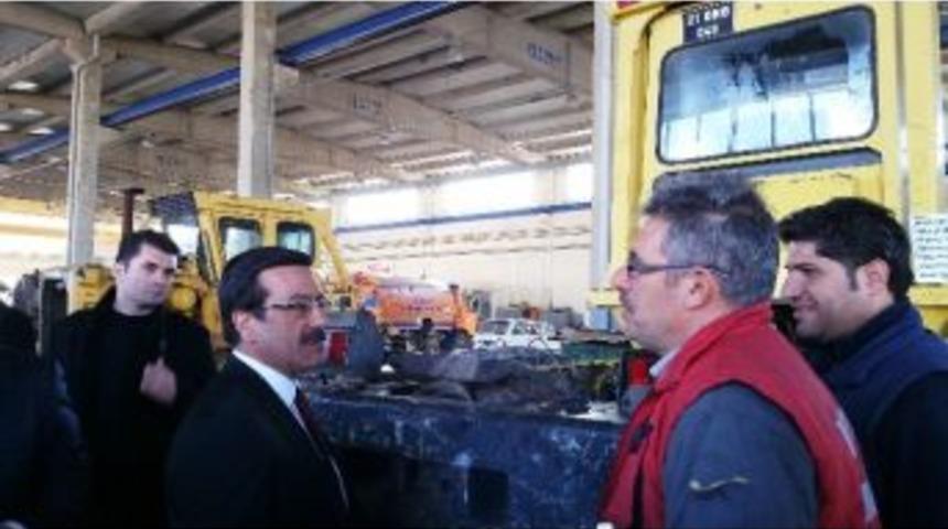 Başkan Atilla&rsquo;nın Birim Ziyaretleri S&uuml;r&uuml;yor