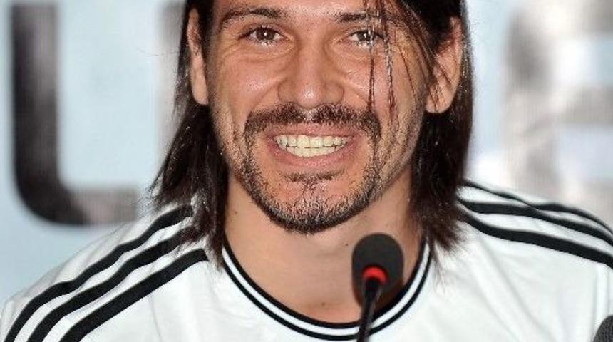 Ersan G&uuml;l&uuml;m: "takıma Katkı Sağlamaya Geldim"