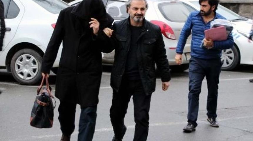 Om&uuml; Personellerine Fet&ouml; Operasyonu: 11 Kişi G&ouml;zaltında