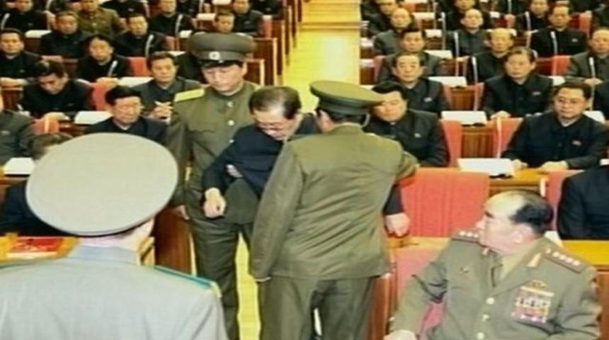 Kuzey Kore'nin iki numaralı ismi yaka paça tutuklandı