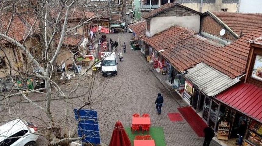 Tahtakale İhtişamlı G&uuml;nlerine D&ouml;n&uuml;yor