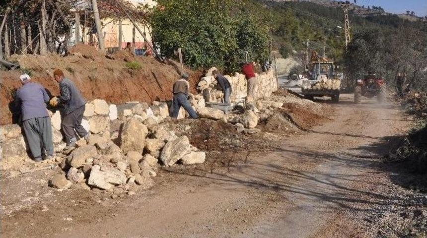 Toroslar&rsquo;da Yeni Mahallerde &Ccedil;evre D&uuml;zenleme &Ccedil;alışmaları Devam Ediyor