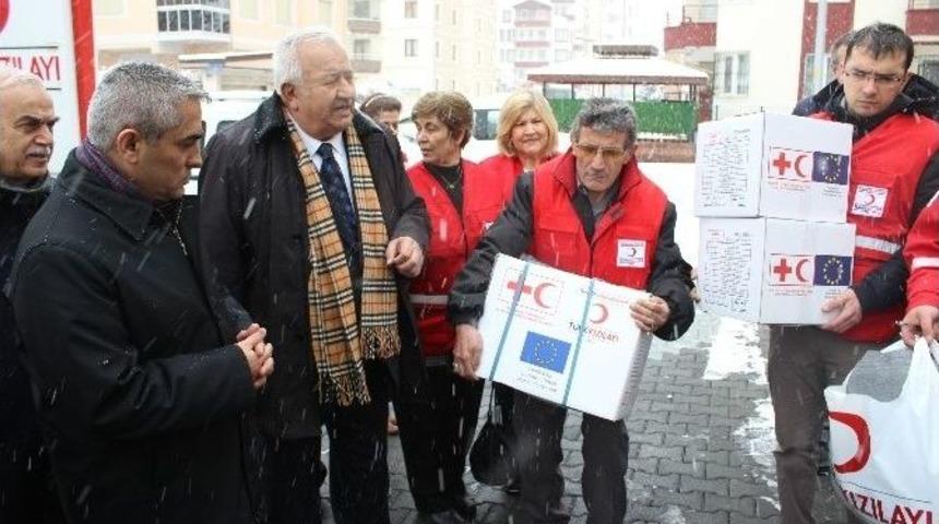 Kızılay&rsquo;dan Suriyeli Ailelere Yardım