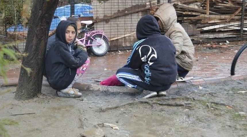 Turgutlu&rsquo;da Vatandaşların Dilenci Tepkisi
