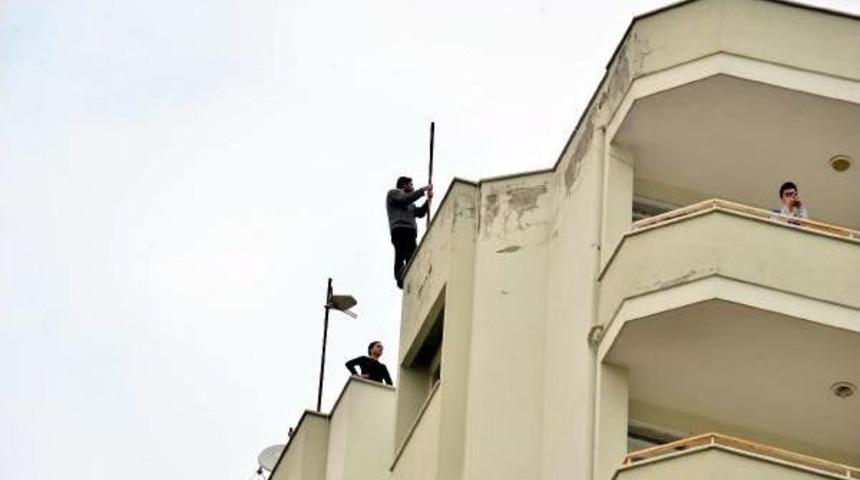 İntihar Girişiminde Bulunan Ağabeyini Kurtardı