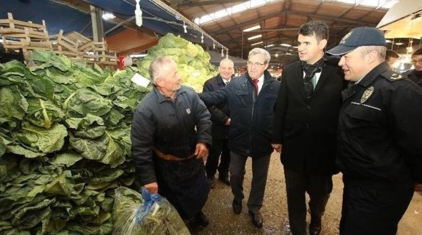 Kaymakam Ve Başkan&rsquo;dan Pazaryeri Ziyareti