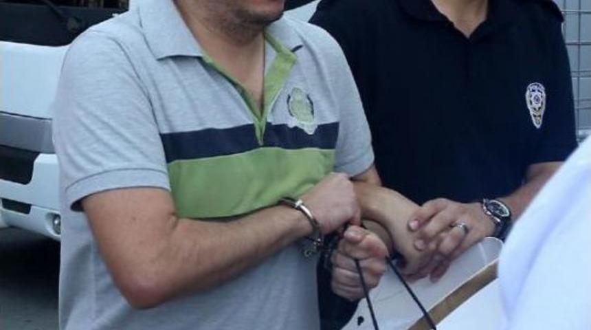 Mersin&rsquo;De Fet&ouml; Sorgusuna &lsquo;Glock&rsquo; Tabancasıyla Katılan Eski Polis Abdulvahit Araştırılacak