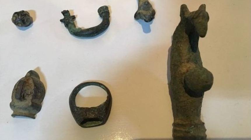 Tarihi Eser Ka&ccedil;ak&ccedil;ısı 4 Kişi Yakalandı