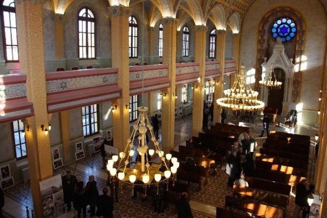 Edirne B&uuml;y&uuml;k Sinagogu&rsquo;nda &lsquo;cuma, Cumartesi, Pazar&rsquo; Fotoğraf Sergisi