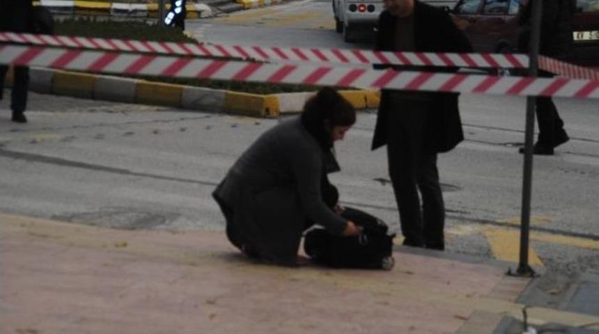 Aydın&rsquo;da İşlek Caddede Unutulan Valiz Paniğe Neden Oldu