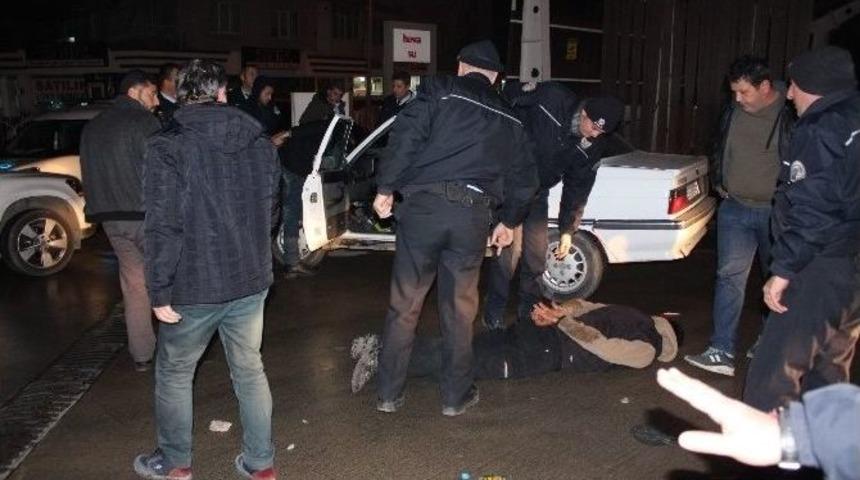 Trafik Magandaları 6 Araca &Ccedil;arptıktan Sonra Polisi Peşine Taktı