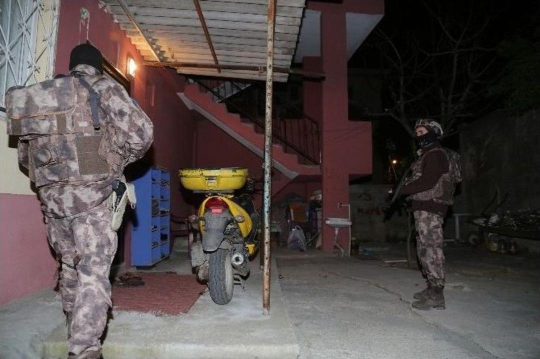 Adana&rsquo;da Deaş Operasyonu: 10 G&ouml;zaltı