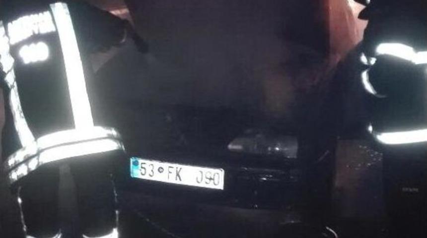 Seyir Halindeki Otomobil Yandı