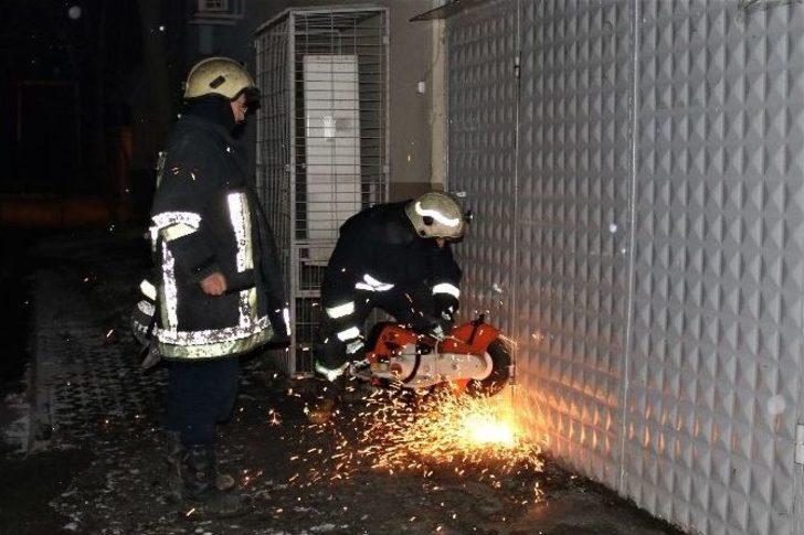 Bursa’da Perde Fabrikası Alev Alev Yandı G5