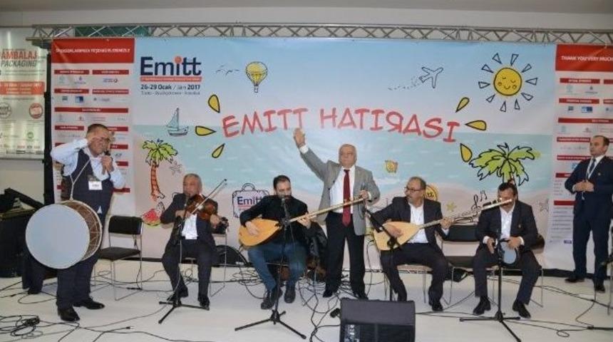 Vali Necati Şent&uuml;rk İsmail Altunsaray İle Bozlak Okudu