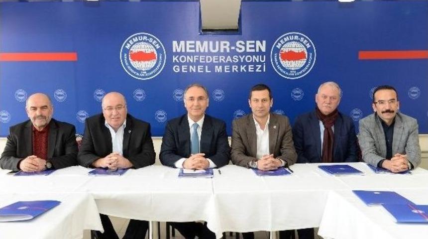 Mehmet Akif İnan Vakfı İlk Toplantısını Yaptı