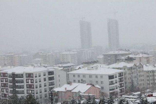 Elazığ’da 383 Köy Yolu Kapandı