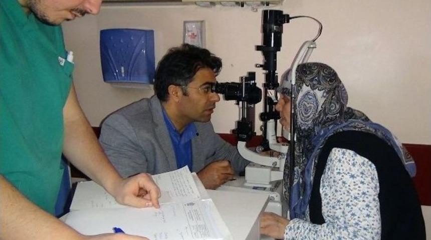 Bağışlanan Tek Kornea İki Hastayı Sağlığına Kavuşturdu