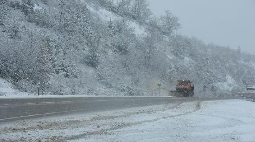 Sinop&rsquo;Ta 101 K&ouml;y Yolu Ulaşıma Kapandı