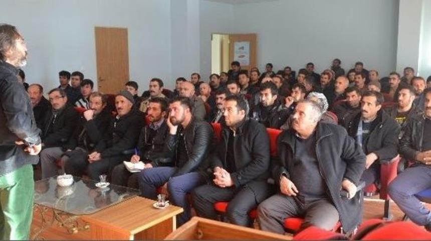 Bah&ccedil;esaray&rsquo;da Arıcılara Y&ouml;nelik Organik Arıcık İle İlgili Eğitimi Verildi