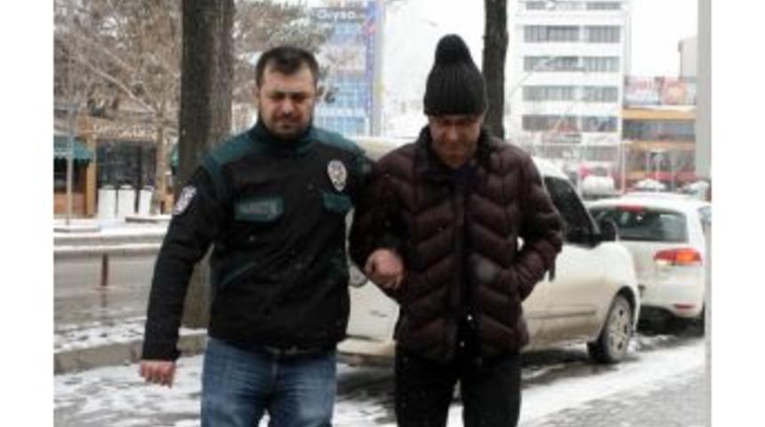 Fet&ouml;&rsquo;den Aranan Eski D&uuml;zce Emniyet M&uuml;d&uuml;r Yardımcısı Ve Eşi Bolu&rsquo;da Yakalandı