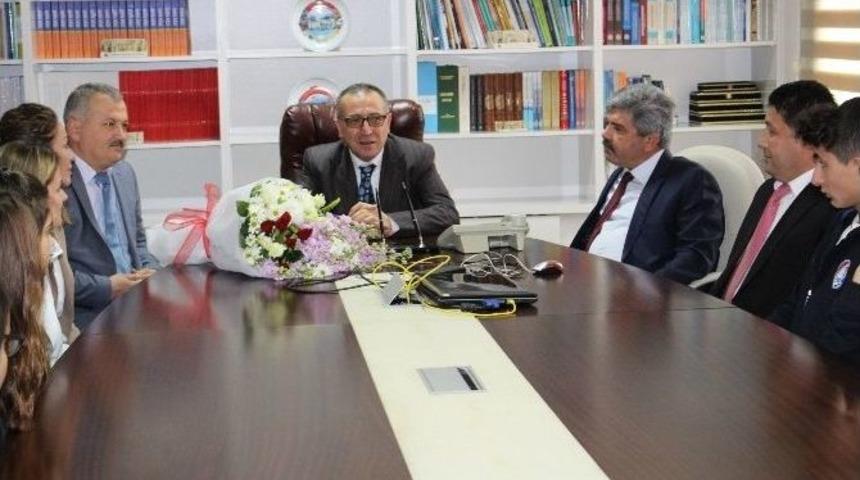 Akdeniz Y&uuml;kseliş Koleji&rsquo;nden &Uuml;&ccedil; Şampiyonluk