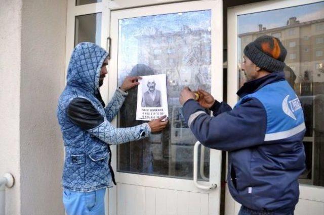 Kayıp Alzheimer Hastası Babalarını Ilanla Arıyorlar