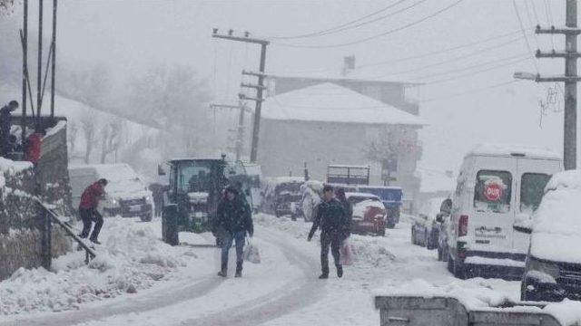 Kulp’ta 35 Köy Yolu Ulaşıma Kapandı