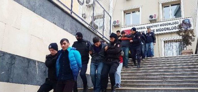 İstanbul’da Çökertilen Hırsızlık Çetesinin Üyeleri Adliyeye Sevk Edildi