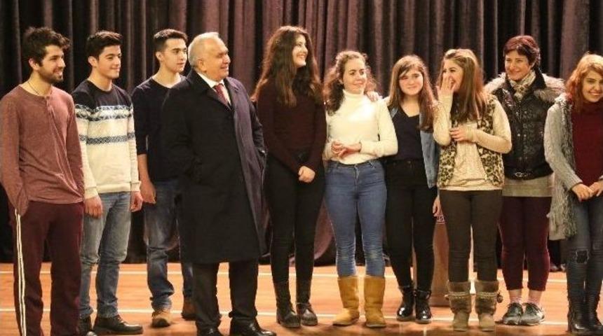 Erdemli Şehir Tiyatrosu İlk Oyununu 3 Şubat&rsquo;ta Sahneleyecek