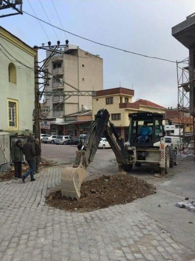 Yollar Büyükşehirle Yenileniyor