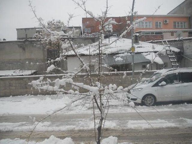 Kayan Kamyonetin Trafiğe Kapattığı Karayolu Yeniden Ulaşıma Açıldı