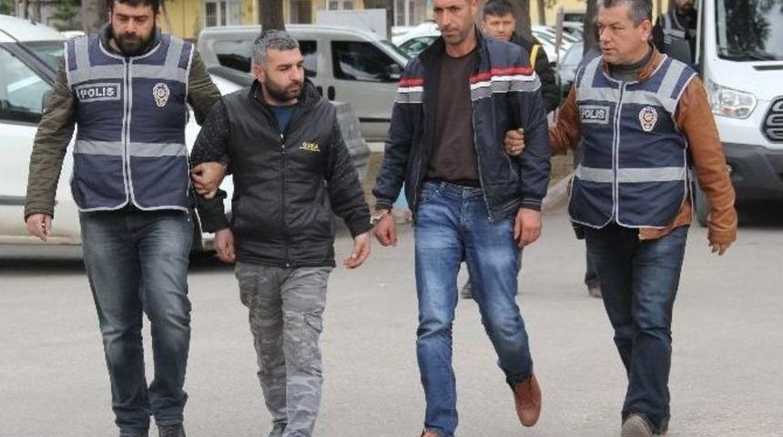 Adana&rsquo;daki Mahkeme &Ccedil;ıkışı Silahlı Kavga