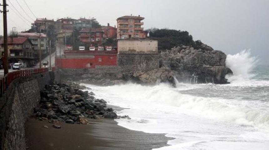 Zonguldak'ta Kar 130 K&ouml;y Yolunu Kapattı