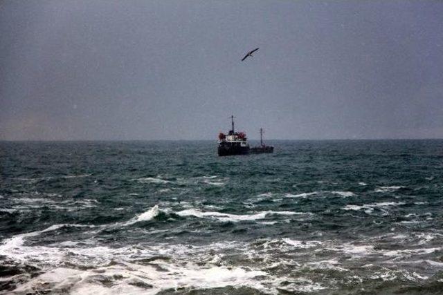 Zonguldak'ta Kar 130 Köy Yolunu Kapattı