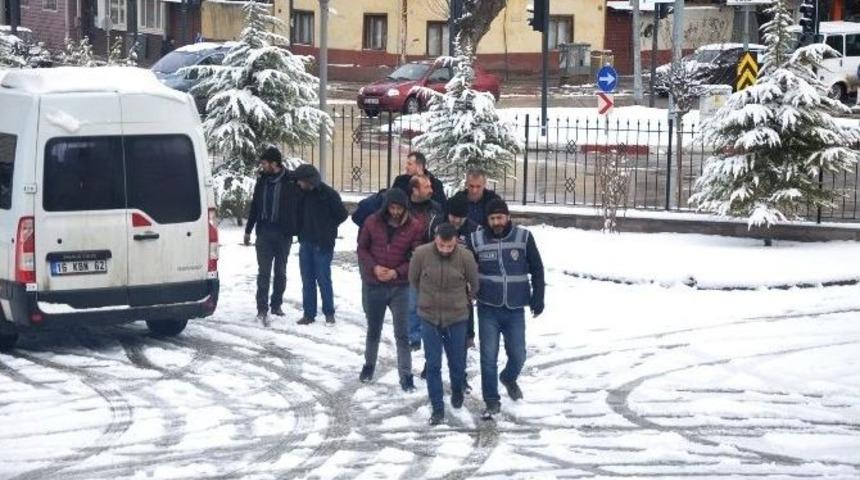 İneg&ouml;l&rsquo;de Uyuşturucu Operasyonu: 6 G&ouml;zaltı