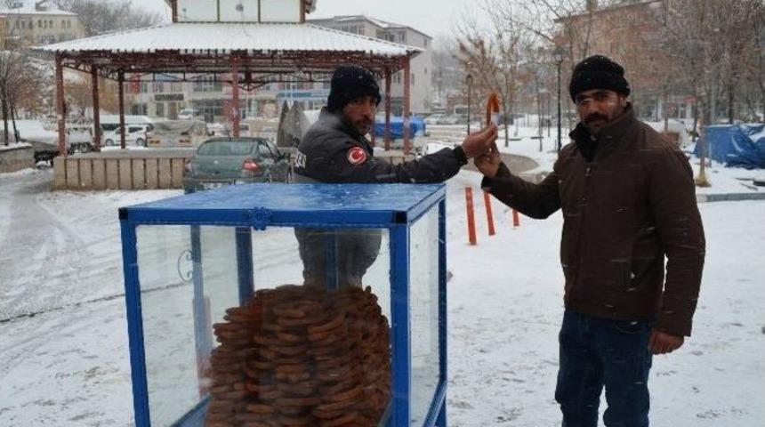 Halka Tatlısı İşsizlerin Ge&ccedil;im Kaynağı Oldu