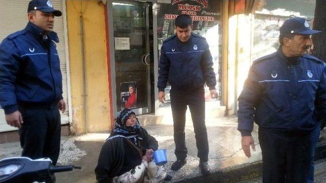 Gaziantep’te Dilenen Engelli Kadın Zabıtaları Şaşırttı