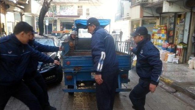 Gaziantep’te Dilenen Engelli Kadın Zabıtaları Şaşırttı