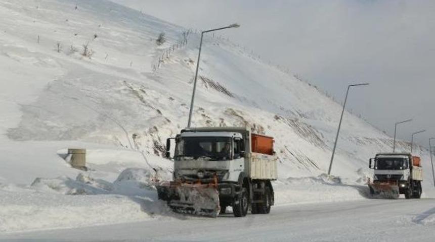 Bitlis&rsquo;Te 245 K&ouml;y Yolu Ulaşıma Kapandı