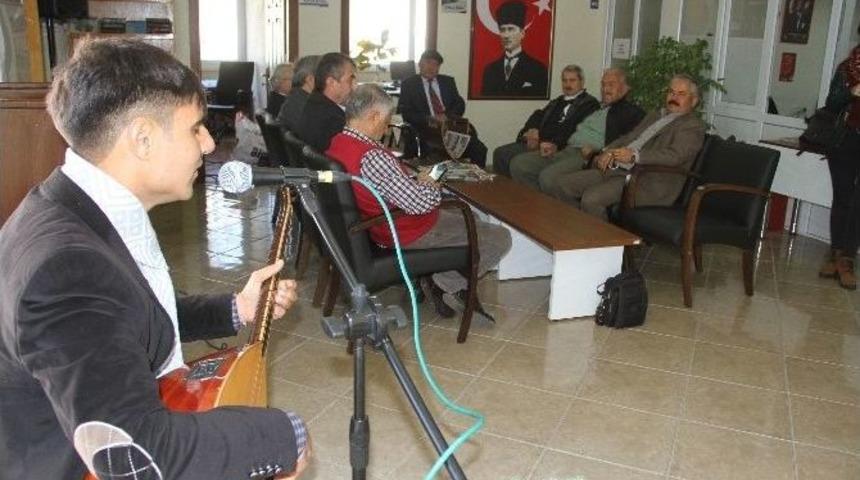 38 Yıllık M&uuml;d&uuml;re Sazlı S&ouml;zl&uuml; Veda