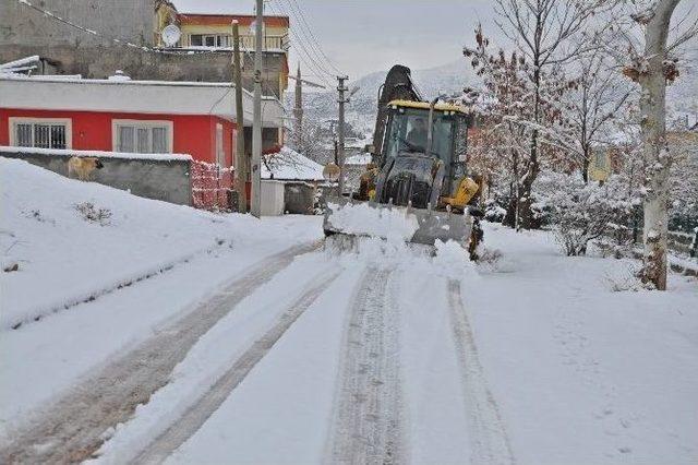 Adıyaman’da Kar Temizleme