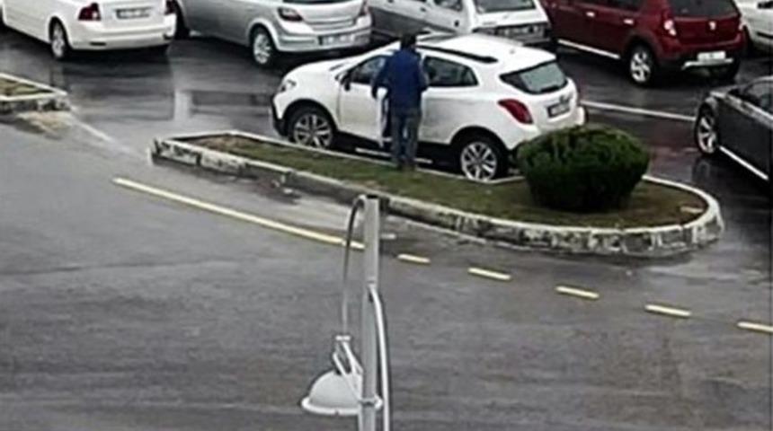 İzmir&rsquo;de &Ccedil;aldı, Muğla&rsquo;da Yakalandı