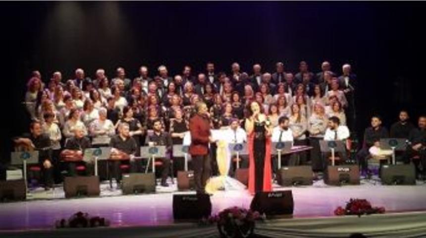 &Ccedil;orlu M&uuml;zik Derneği Kktc&rsquo;de Konser Verdi