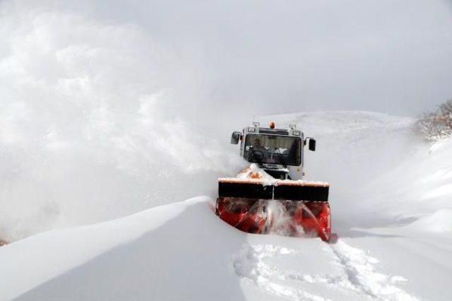 Tunceli, Elazığ Ve Bingöl'de Beyaz Esaret