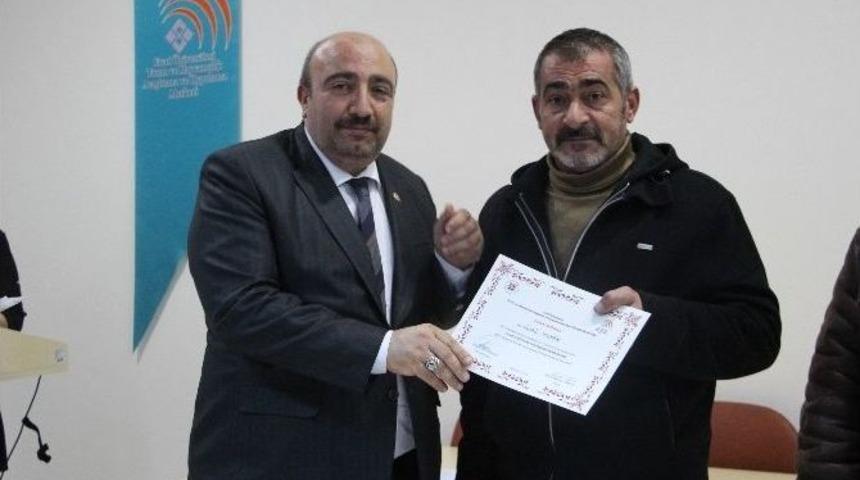 Elazığ&rsquo;da &Ccedil;ift&ccedil;ilere Sertifikaları Verildi