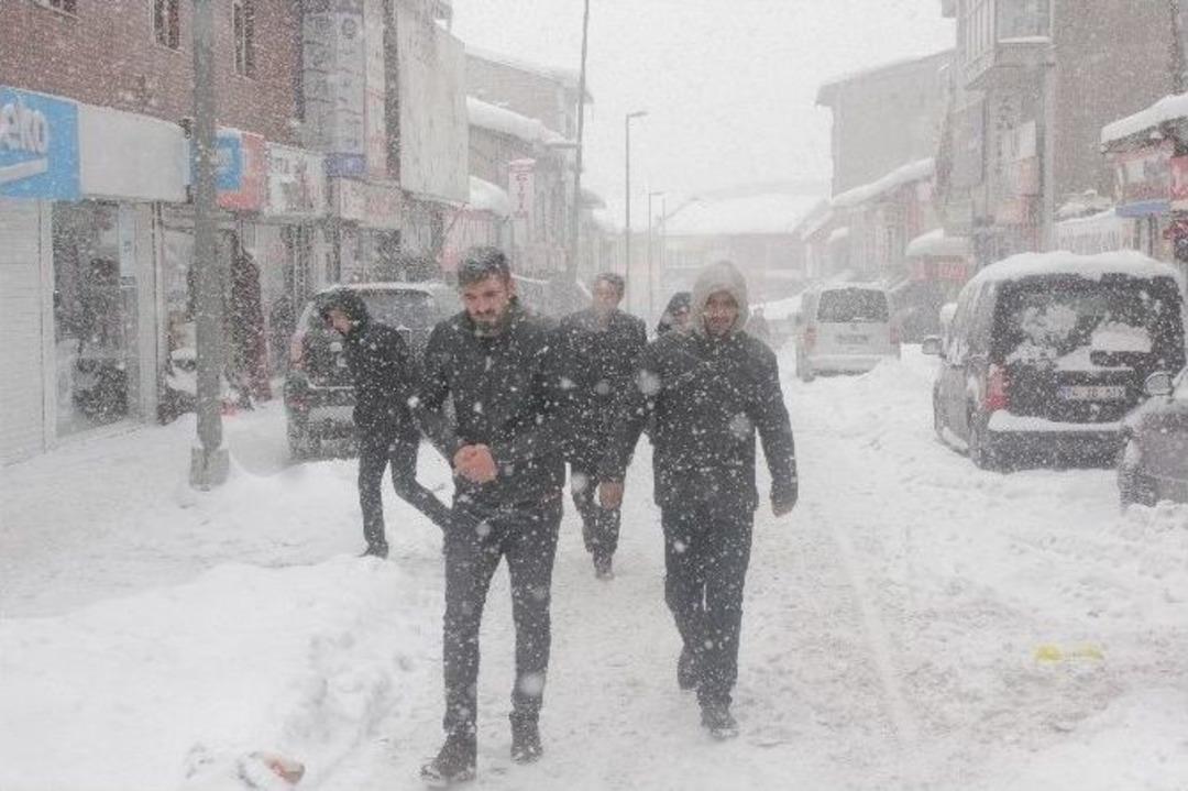 Ağrı&rsquo;da Kar Yağışı